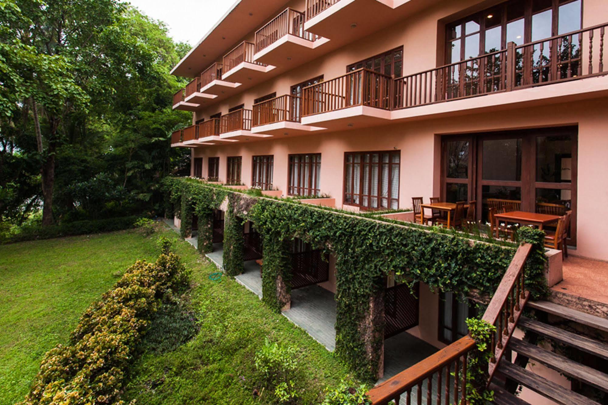 מאה סאריאנג Riverhouse Resort מראה חיצוני תמונה