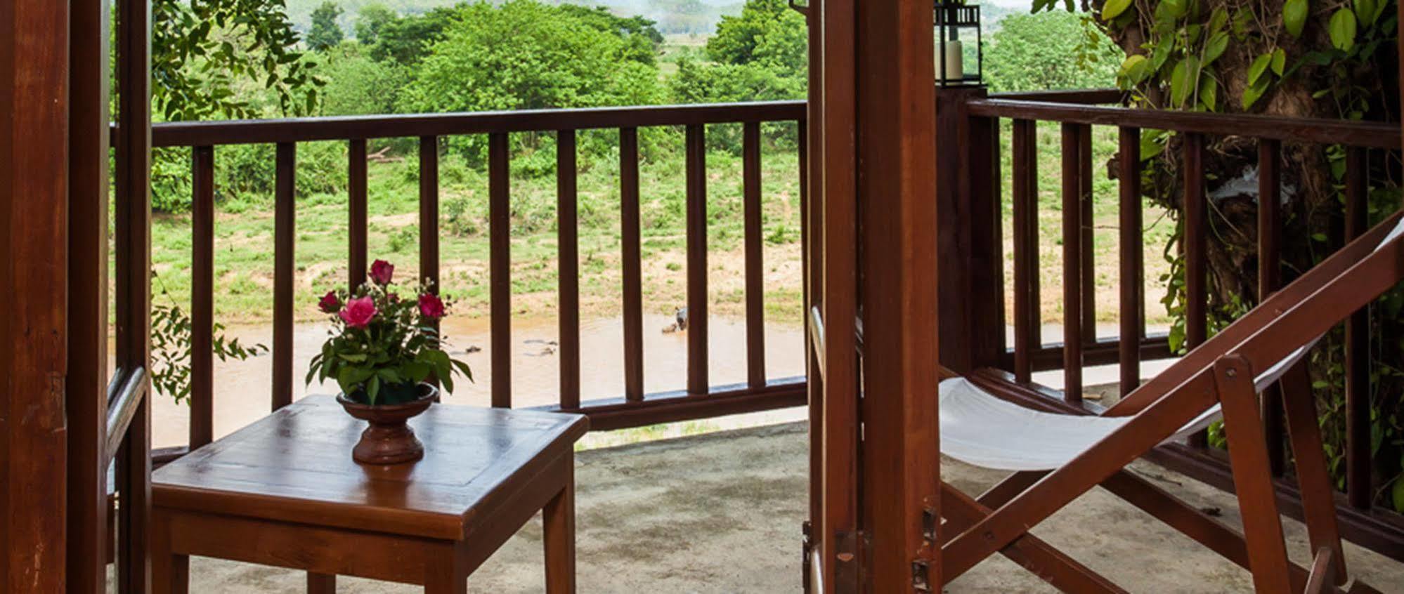 מאה סאריאנג Riverhouse Resort מראה חיצוני תמונה